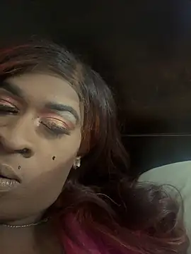 PreddiParis00 online show from 04-24-26, 01:24