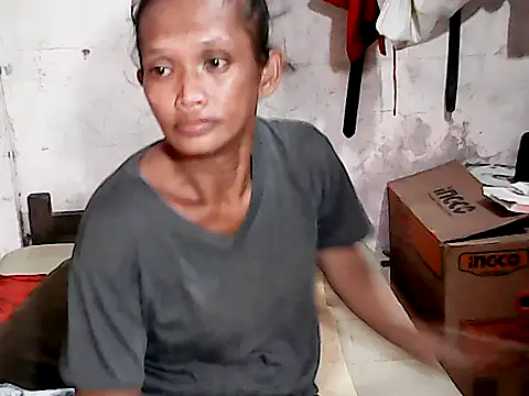 Snapshot of shimmirlyn_89 chatting on 12-03-25, 06:54 shimmirlyn 89 online show from 12-03-25, 06:54