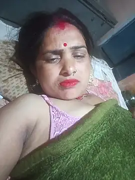 Your-shreya143 online show from 03-18-26, 09:40