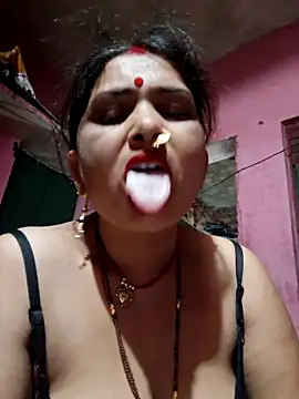 Snapshot of Your-shreya143 chatting on 05-13-26, 09:00 Your-shreya143 online show from 05-13-26, 09:00
