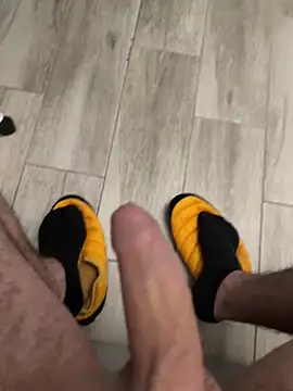 Snapshot of zukammm chatting on 03-23-26, 01:59 zukammm online show from 03-23-26, 01:59