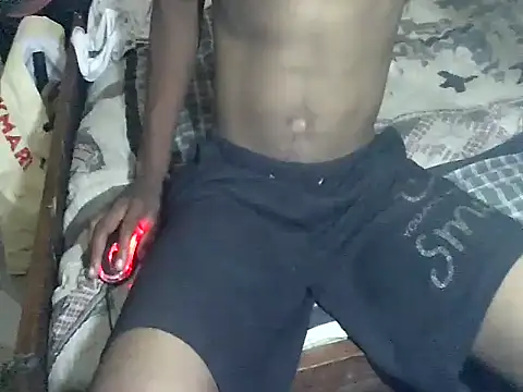 Snapshot of londanirc chatting on 12-16-25, 02:33 londanirc online show from 12-16-25, 02:33