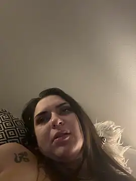 Snapshot of Tinytinkarough chatting on 12-02-25, 01:17 Tinytinkarough online show from 12-02-25, 01:17