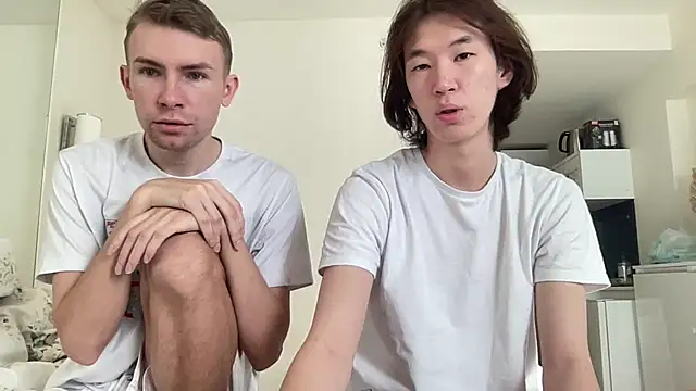 Snapshot of mike_johny1 chatting on 12-05-25, 10:46 mike johny1 online show from 12-05-25, 10:46