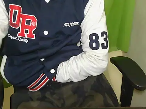 Snapshot of Michal_Fransis chatting on 01-18-26, 04:55 Michal Fransis online show from 01-18-26, 04:55