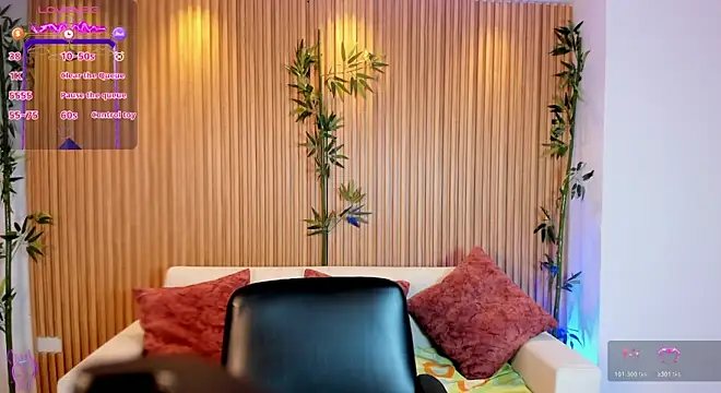 TiffanyHoustton online show from 04-01-26, 12:17