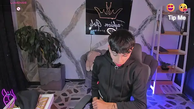 Jamess Carterr  online show from 03-04-26, 07:36