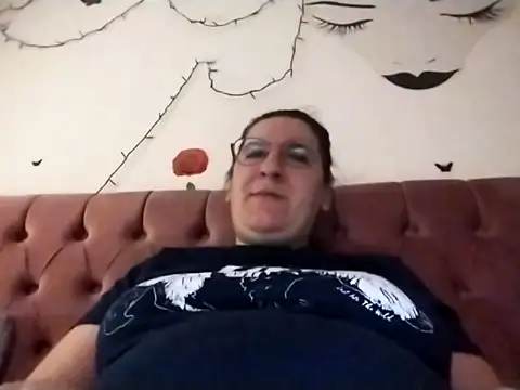 Snapshot of Dana92va chatting on 02-13-26, 06:37 Dana92va online show from 02-13-26, 06:37