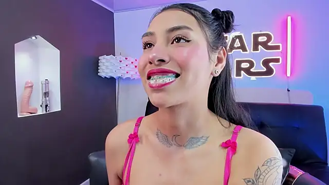 miss monserrat online show from 12-15-25, 06:34