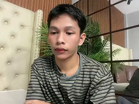 TheBoyAboveYou online show from 07-28-26, 04:39