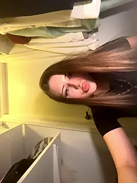 TanyaMoor online show from 12-04-25, 04:16