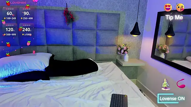 emilyy r online show from 12-17-25, 07:09