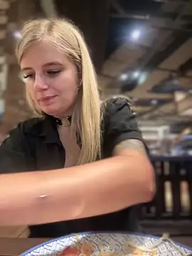 Betsy online show from 01-04-25, 01:42