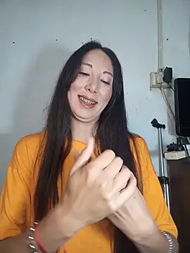 Cristal azul777 online show from 06-18-26, 01:50