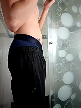 nicolatinboy online show from 04-01-26, 03:20