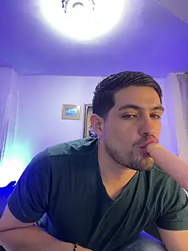 williamsmiiths16 online show from 03-26-26, 11:16