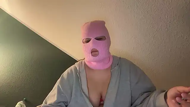 Snapshot of sluddykenna chatting on 01-17-26, 07:17 sluddykenna online show from 01-17-26, 07:17