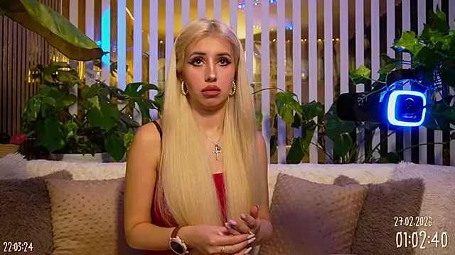 Snapshot of FlowweerGirl chatting on 02-27-26, 07:03 FlowweerGirl online show from 02-27-26, 07:03