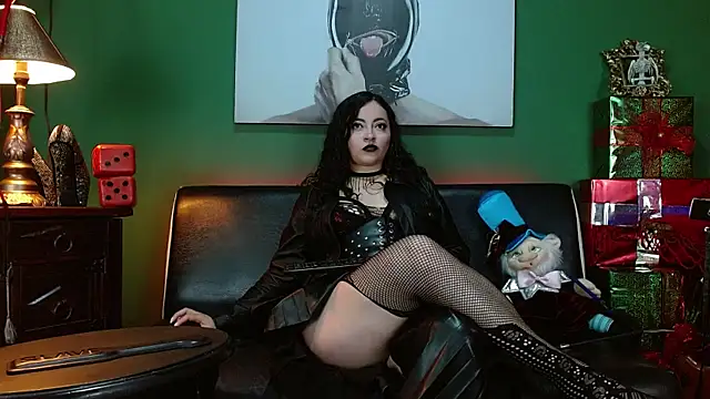 LunaTikka online show from 12-19-25, 04:52