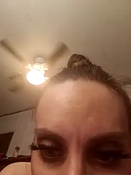 snowbird1117 online show from 03-31-26, 10:37