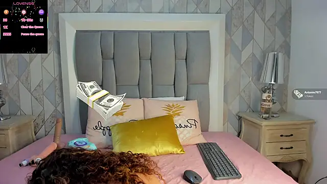 penelope cox online show from 03-23-26, 04:05