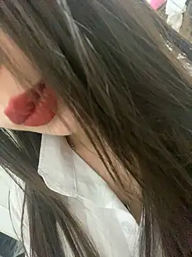 Snapshot of yaqing666 chatting on 02-08-26, 11:24 yaqing666 online show from 02-08-26, 11:24