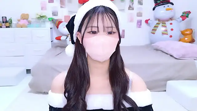 Snapshot of Otochan_0108xx chatting on 12-20-25, 07:26 Otochan 0108xx online show from 12-20-25, 07:26