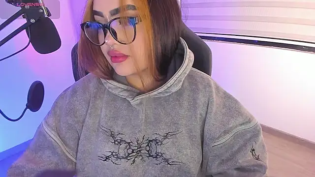 Snapshot of asheryn chatting on 01-09-26, 01:19 asheryn online show from 01-09-26, 01:19