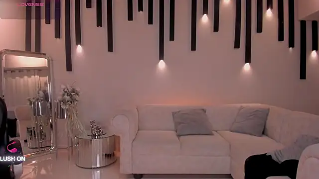 Snapshot of ChloeManson chatting on 02-07-25, 02:50 ChloeManson online show from 02-07-25, 02:50