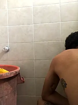 modeloxtz online show from 01-12-26, 02:22