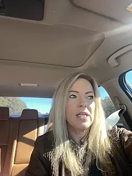 Snapshot of sinfulsara chatting on 12-16-25, 05:51 sinfulsara online show from 12-16-25, 05:51