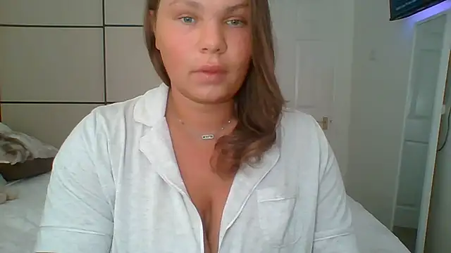 Snapshot of GEMMARMALADE chatting on 06-12-26, 06:29 GEMMARMALADE online show from 06-12-26, 06:29