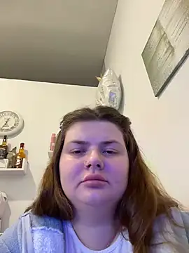 Snapshot of EvKamenskih chatting on 12-23-25, 10:35 EvKamenskih online show from 12-23-25, 10:35