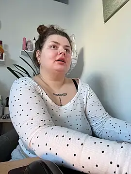 Snapshot of EvKamenskih chatting on 02-22-26, 08:57 EvKamenskih online show from 02-22-26, 08:57