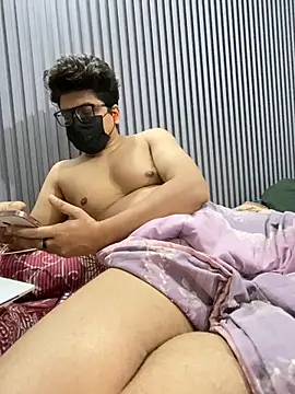 Snapshot of Shanky_HD chatting on 12-13-25, 08:25 Shanky HD online show from 12-13-25, 08:25