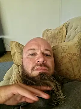 Snapshot of jakelang11 chatting on 12-03-25, 03:43 jakelang11 online show from 12-03-25, 03:43