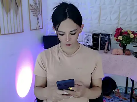 Snapshot of streetdoll69 chatting on 12-16-25, 10:26 streetdoll69 online show from 12-16-25, 10:26