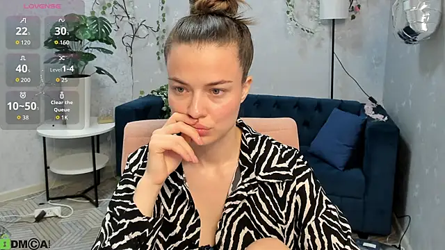 Graceee  online show from 07-10-26, 03:00