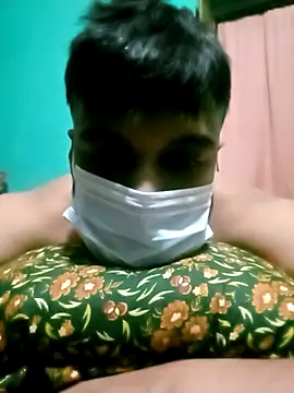 Snapshot of sexeyboy332 chatting on 07-27-26, 04:58 sexeyboy332 online show from 07-27-26, 04:58