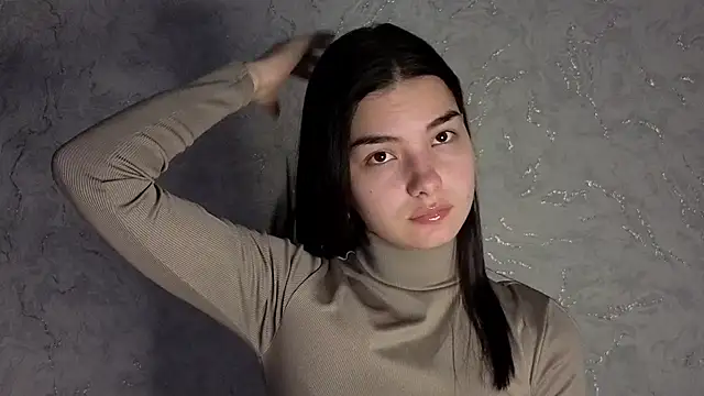 Snapshot of Laura_Sunday chatting on 01-19-26, 12:20 Laura Sunday online show from 01-19-26, 12:20