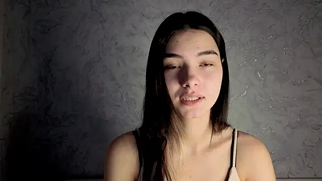 Snapshot of Laura_Sunday chatting on 02-19-26, 07:26 Laura Sunday online show from 02-19-26, 07:26