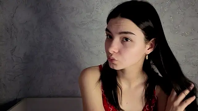 Snapshot of Laura_Sunday chatting on 02-27-26, 08:14 Laura Sunday online show from 02-27-26, 08:14