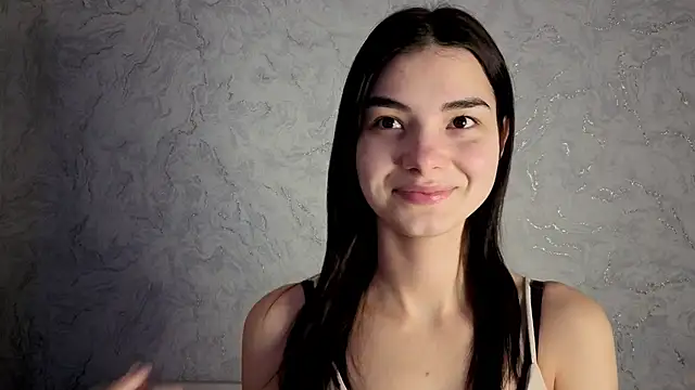 Snapshot of Laura_Sunday chatting on 03-12-26, 11:38 Laura Sunday online show from 03-12-26, 11:38