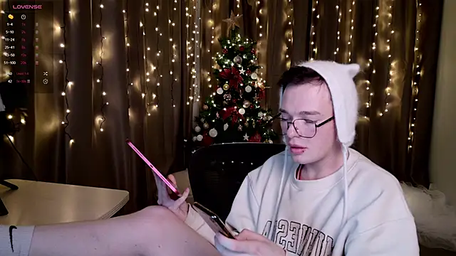 Kristenegor online show from 12-16-25, 09:42