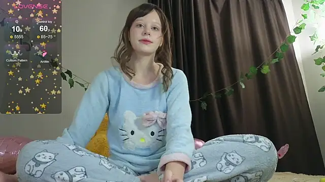 Snapshot of Lace_Thrill chatting on 02-17-26, 07:53 Lace Thrill online show from 02-17-26, 07:53