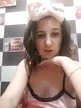 Koshova 1316 online show from 12-18-25, 08:48