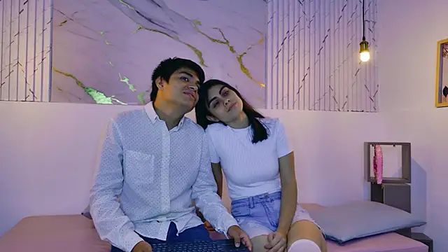 Snapshot of NatyAndAlex chatting on 01-12-26, 08:47 NatyAndAlex online show from 01-12-26, 08:47