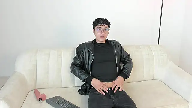 LittleMya  online show from 01-31-26, 08:07