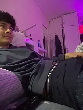 Snapshot of hungspanishtwink chatting on 01-10-26, 10:47 hungspanishtwink online show from 01-10-26, 10:47