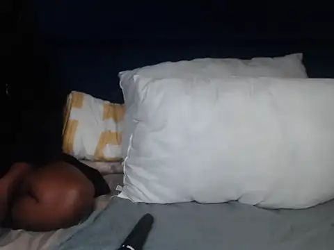 Snapshot of Sexybae799 chatting on 12-15-25, 08:24 Sexybae799 online show from 12-15-25, 08:24